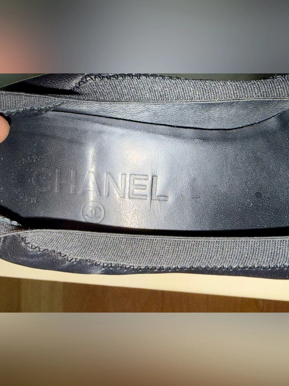 Authentic Vintage CHANEL Black Leather Block Heel Pumps with Cap-Toe Sz 40/9